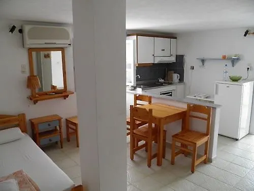 Argo-studios Apartment Kini