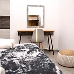 Argo-studios Apartamento Kini